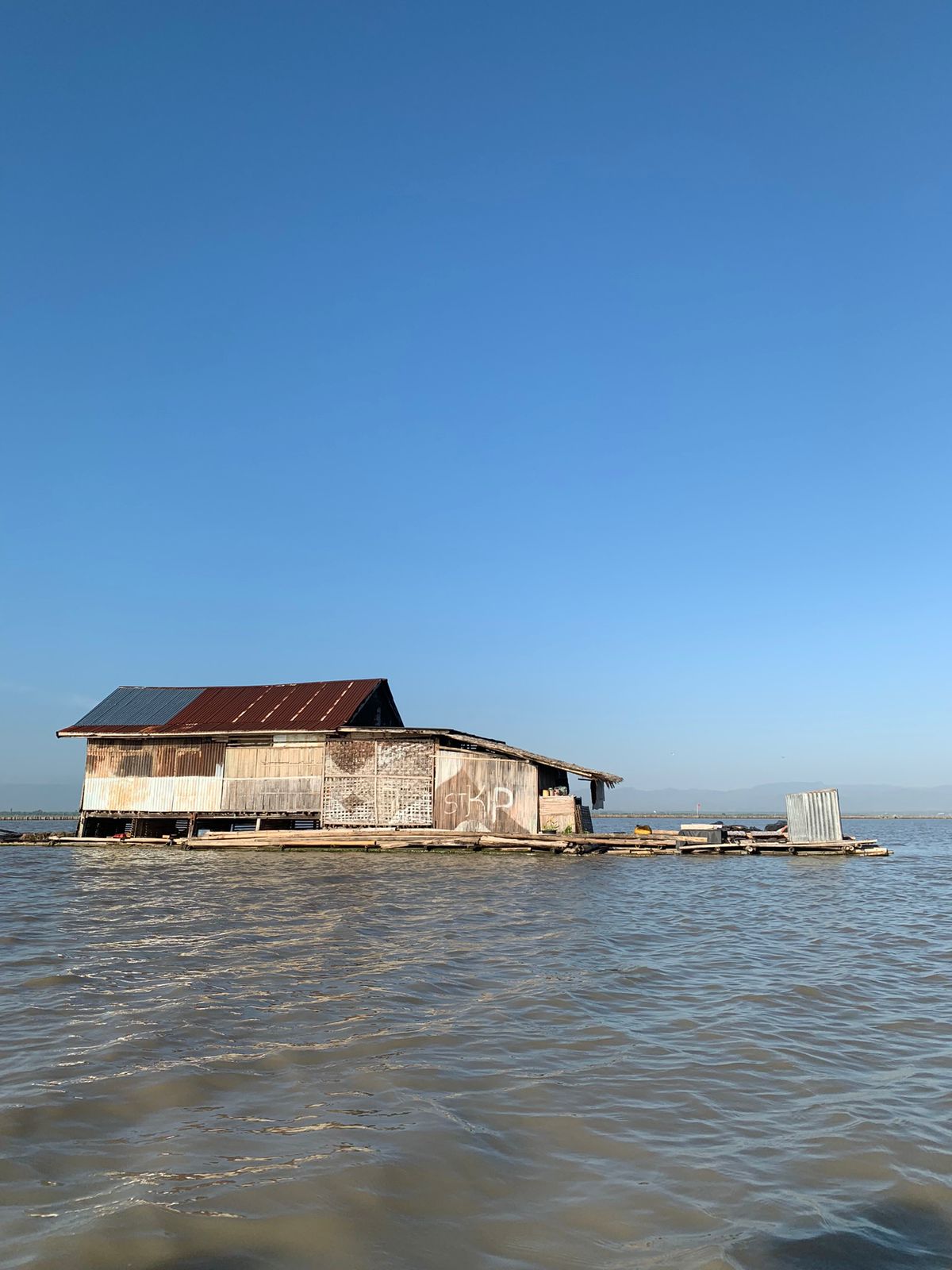 Sengkang: Lake Tempe (Floating Houses)